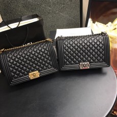 샤넬 클래식 램스킨 보이 라지 플랩백 28cm A92193