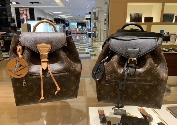 루이비통 몽수리백팩 모노그램