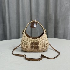 미우미우 완더위커