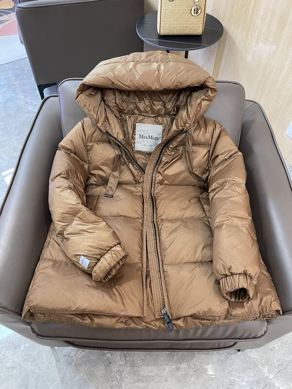 막스마라 더 큐브 세이아 후드 구스패딩