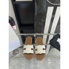 셀린느 트리오페 뮬 슬리퍼