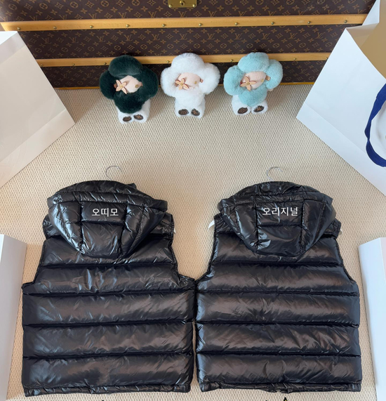몽클레어  24/25 Bormes 후드 패딩 베스트