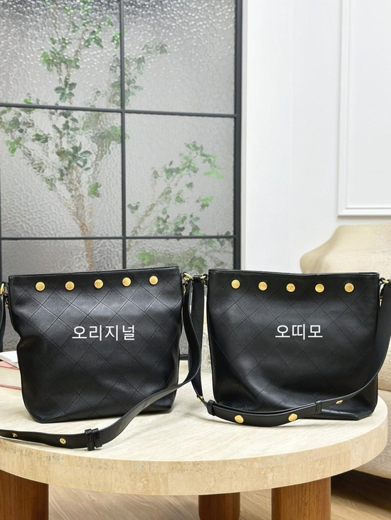 샤넬 25 ss 샤넬 호보백 라지 버킷백 체인 스터드