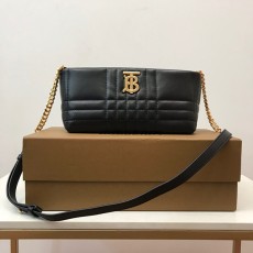 버버리 스몰 퀼팅 램스킨 소프트 롤라 크로스백 80462251
